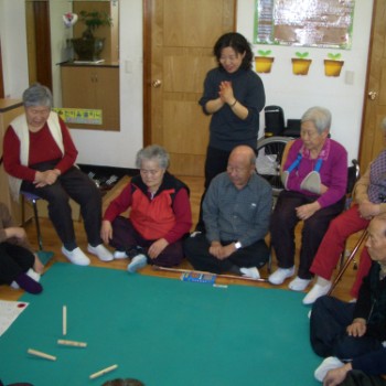 주간보호 특별프로그램 - 윷놀이 이미지